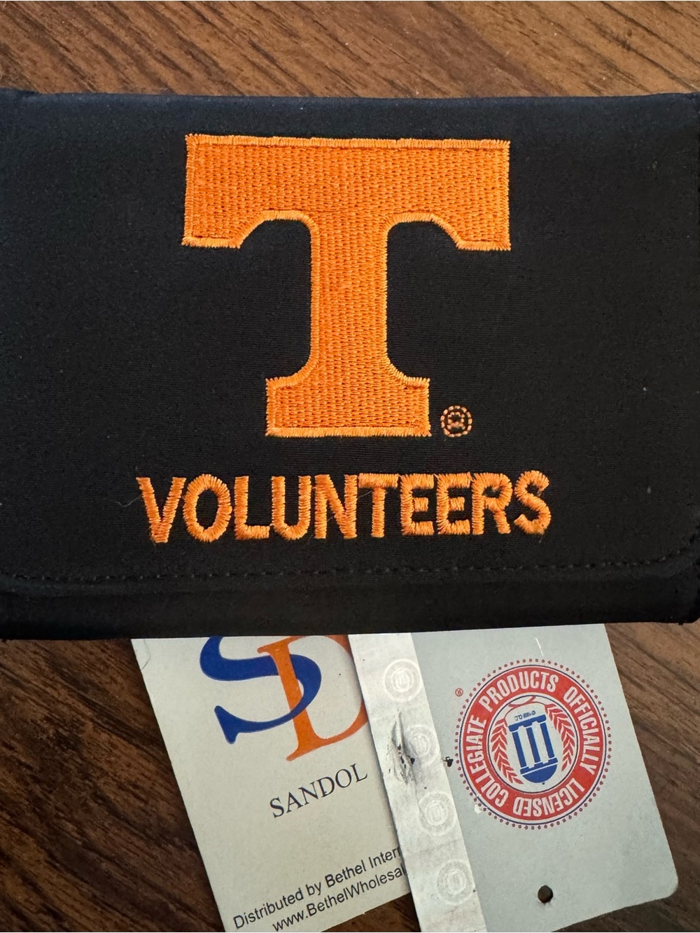 Tennessee Volunteers Black & Orange Wallet With Bracelet Attached